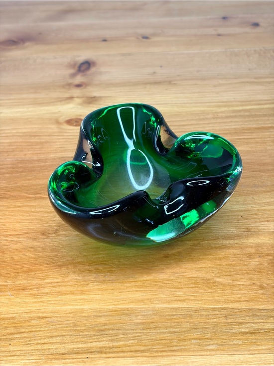 Murano Other - Vintage Murano Sommerso Pinched Green Ashtray Bubble Trinket Dish Italy